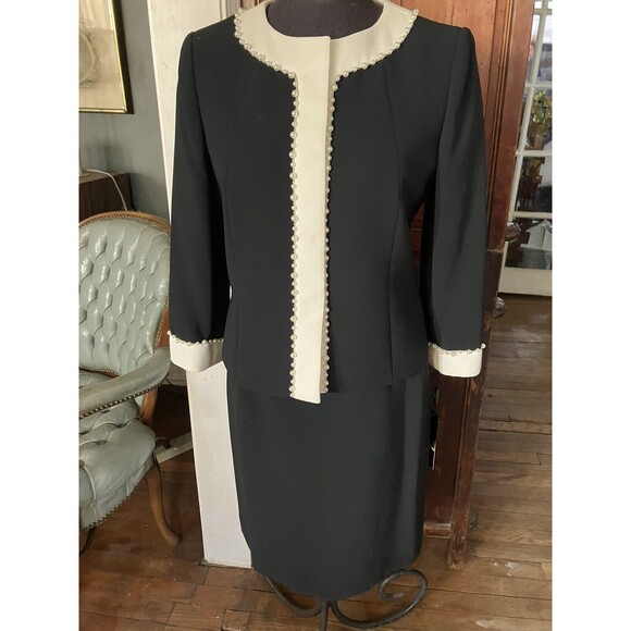 NWT Tahari ASL Women's Black Cream Petite pearl Embellished Skirt Suit, Size 8P - Picture 1 of 12